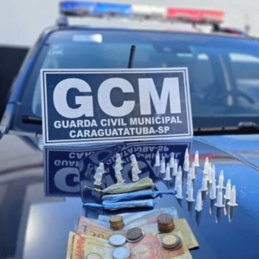 Guarda Civil Municipal apreende drogas durante patrulhamento preventivo em Caraguatatuba