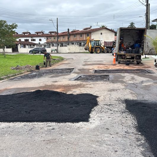 Prefeitura inicia nova etapa da Operação Tapa-Buraco no Porto Novo e Ponte Seca