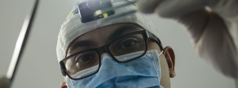 Dentistas da rede municipal recebem capacitação para atendimento de urgências odontológicas em Caraguatatuba