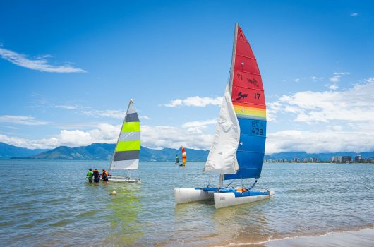 Navegar Experience tem atividades gratuitas de vela caiaque e stand up paddle neste domingo