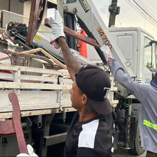 Operação Cata-Treco percorre 40 bairros de Caraguatatuba em agosto