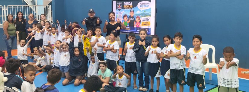 Guarda Municipal realiza palestra educativa sobre bullying para alunos do ensino fundamental em Caraguatatuba