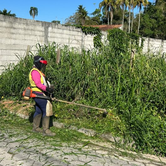 Mais bolsistas do PEAD são convocados para zeladoria dos bairros de Caraguatatuba
