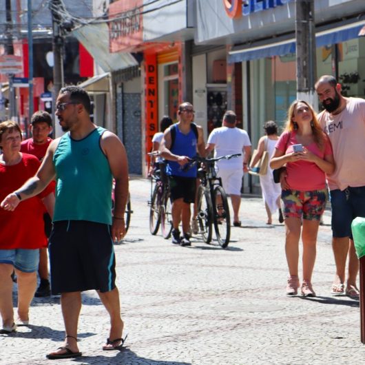 Procon de Caraguatatuba fornece dicas sobre compra de presentes do Dia dos Pais