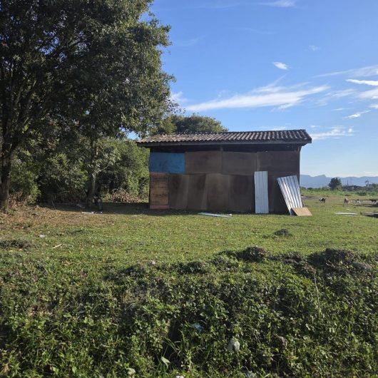 Caraguá Segura impede ocupação irregular em área pública no Pegorelli