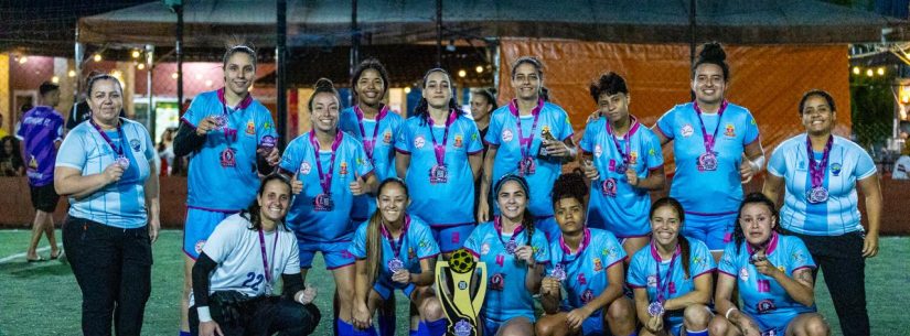 Equipe de Futebol Feminino de Caraguá conquista vice-campeonato na Copa Sartori de Fut 7