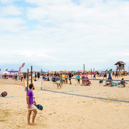 Cocanha Open de Beach Tennis reúne 344 atletas em Caraguatatuba