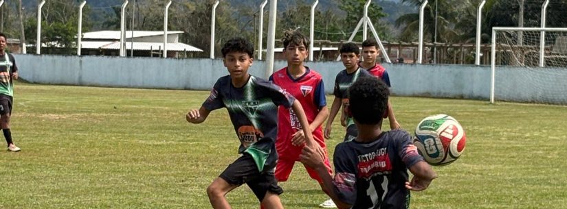 Copa da Criança de Futebol abre competição com rodada de muitos gols em Caraguatatuba
