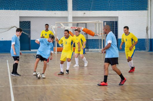 Jogos Regionais das Apaes reúnem 130 atletas e celebram inclusão pelo esporte em Caraguatatuba