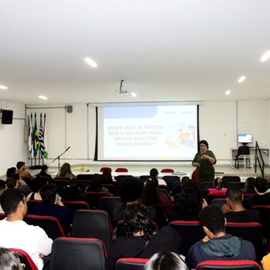 Prefeitura de Caraguatatuba e Ciee capacitam 270 estudantes em Encontro com Estagiários no IFSP