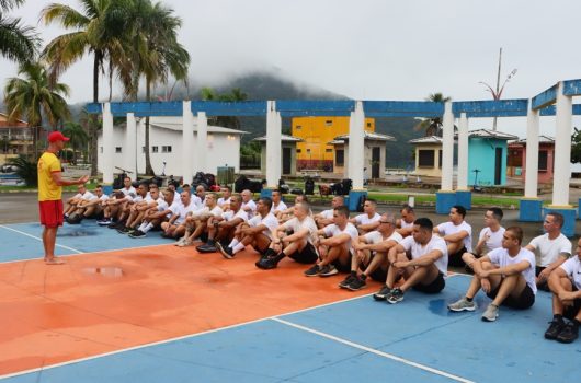 GBMar inicia curso de formação dos 36 guarda-vidas temporários da Prefeitura de Caraguatatuba do Verão 2026/2027
