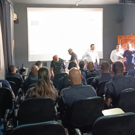 Caraguatatuba promove treinamento para integrar Guarda Civil Municipal à fiscalização de posturas