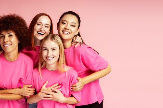 Outubro Rosa terá mais de 50 ações de saúde da mulher em Caraguatatuba ao longo do mês