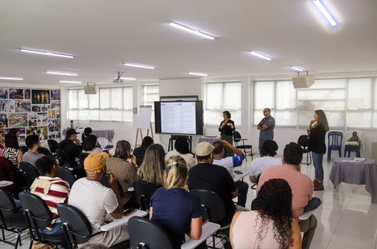 Prefeitura, Bombeiros e Defesa Civil capacitam rede de ensino para eventos extremos em Caraguatatuba
