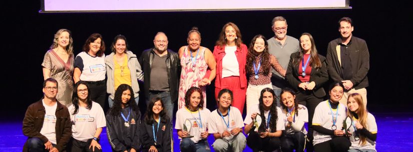 Cinema e ciência colocam estudantes no centro do palco em manhã de premiações em Caraguatatuba