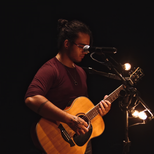 Teatro Mario Covas recebe show de lançamento do novo álbum de NiAn neste domingo