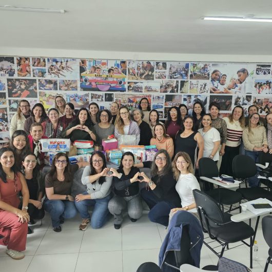 Professores de Caraguatatuba avançam em nova etapa do Alfabetiza Juntos SP