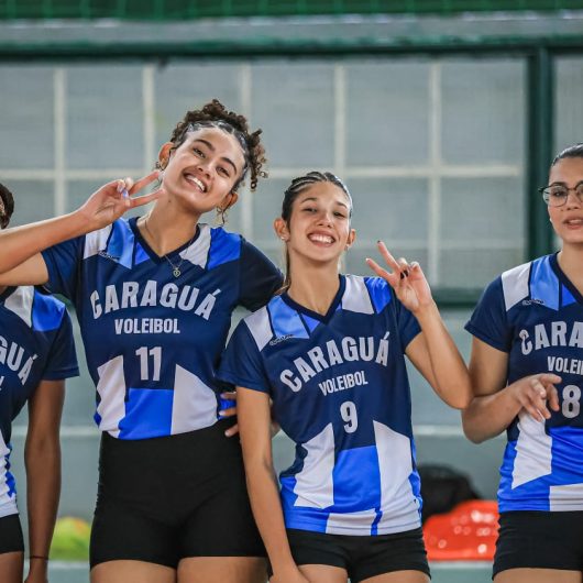 De virada, Caraguatatuba vence semifinal e avança à final da Copa Amizade
