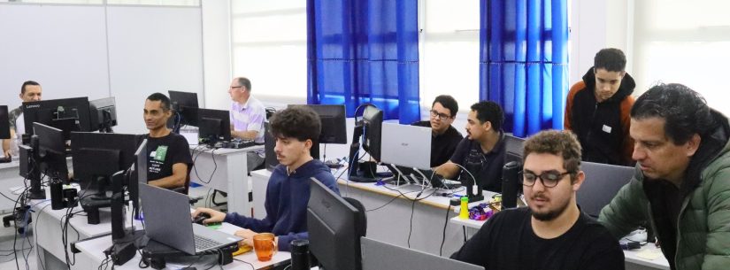 Educação de Caraguatatuba cria 12 soluções digitais e leva tecnologia da gestão à sala de aula