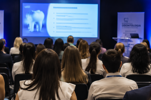Congresso de Odontologia reúne tecnologia, estética e acessibilidade na próxima semana em Caraguatatuba