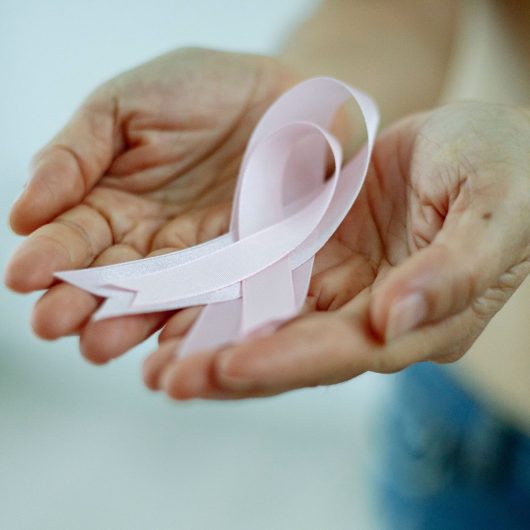 Fundo Social abre “Outubro Rosa” com palestra sobre saúde preventiva na Secretaria de Serviços Públicos