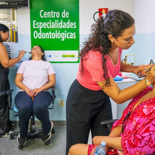 “Café com Amor” reúne pacientes em tratamento contra o câncer de mama em Caraguatatuba