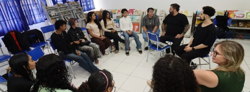 Estudantes de Caraguatatuba preparam curta-metragem durante formação audiovisual