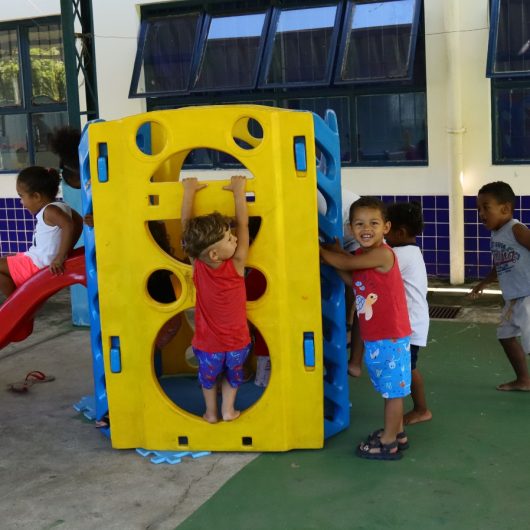 Atividades lúdicas, esportivas e culturais marcam Semana da Criança na rede de ensino de Caraguatatuba