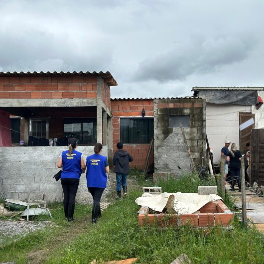 Caraguatatuba finaliza ação de cadastramento e selagem de imóveis no Perequê-Mirim