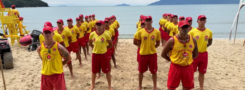 Prefeitura de Caraguatatuba forma 34 guarda-vidas temporários para a temporada de verão 2026/2027