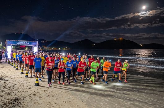 Caraguatatuba estreia projeto “Treino de Quinta” com corrida caminhada e lazer à beira-mar