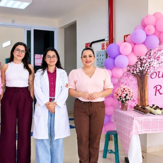 Outubro Rosa movimenta UBS Golfinhos com serviços, orientação e valorização dos profissionais