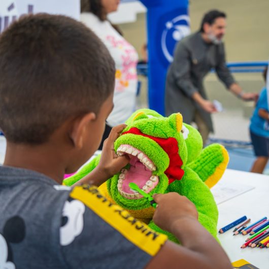 Caraguatatuba transforma Praça Cândido Mota em espaço de cuidado com o sorriso nesta sexta-feira