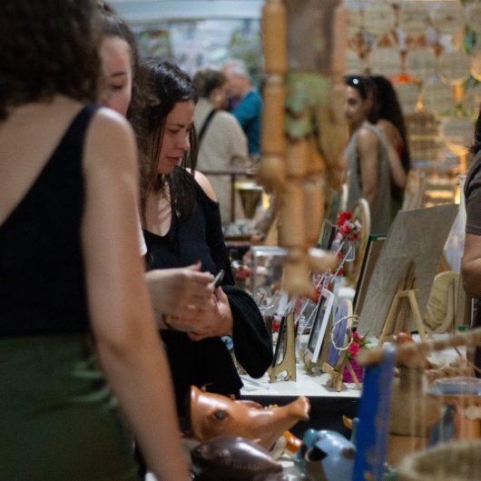 Feira de Economia Criativa e Caiçara