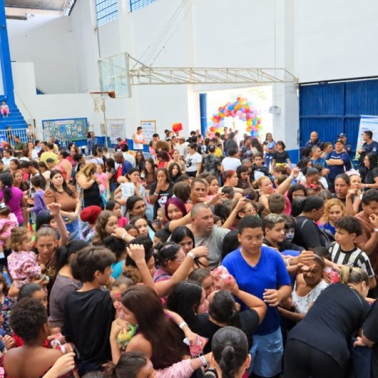 Rua das Crianças reúne mais de mil pessoas no Travessão e Jardim Casa Branca