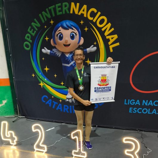 Patinadora de Caraguatatuba conquista duas medalhas de ouro em Open Internacional de Patinação Artística