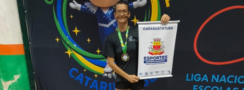Patinadora de Caraguatatuba conquista duas medalhas de ouro em Open Internacional de Patinação Artística